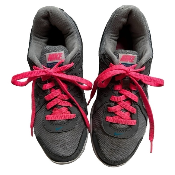 Nike Women's Revolution 2 Running Shoe Sneakers, size 8 - Picture 3 of 8